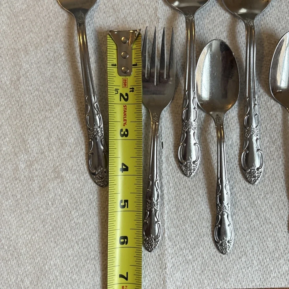 ONEIDA ROSEWOOD STAINLESS FLATWARE FLORAL SCROLLS TABLESPOONS, TEASPOONS, FORKS